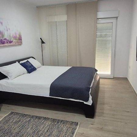 Rooms Lanterna ميتغنا المظهر الخارجي الصورة